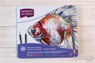 ダーウェントアカデミ－水彩色鉛筆２４色セット（外装）